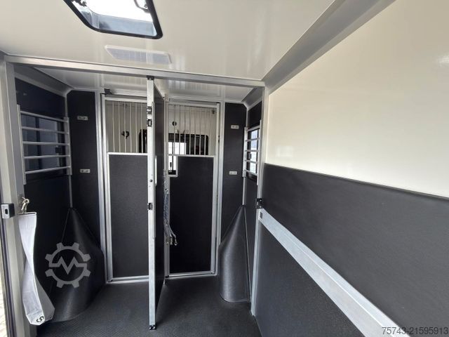 Viehtransporter RENAULT Master STX  170 PS  Haras NEW MODELL 2025