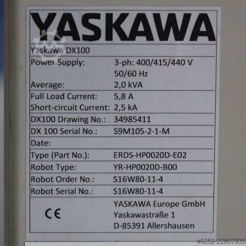 Industrieroboter Yaskawa Motoman HP20D mit DX100