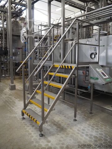 CIP-Anlage, Tank, Pumpen, Wärmetauscher Westfalia Separator AG, Hilge, Endress + CIP-TANK 3000 L, EURO-HYGIA-B-SUPER-II