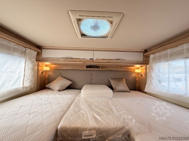 Integriertes Wohnmobil EURAMOBIL Integra Line I 655 EB *Einzelbetten-Hubbett*