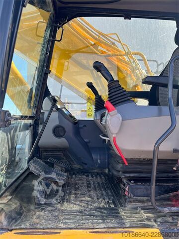 Komatsu HB365NLC-3 Komatsu HB365NLC-3