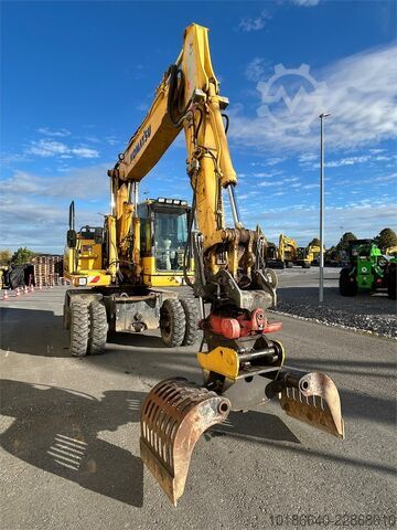 Komatsu PW160-8 Komatsu PW160-8