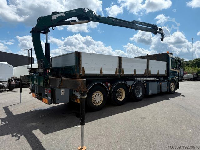 Tipper truck VOLVO FM500 8x4*4 Tipper / Crane HMF2620-K5