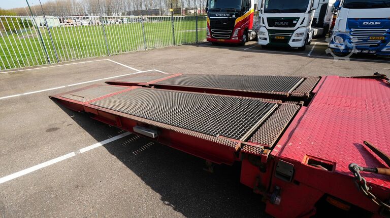 Semi low-loader Nooteboom MCO-48-03V 3 axle semi low loader extendable