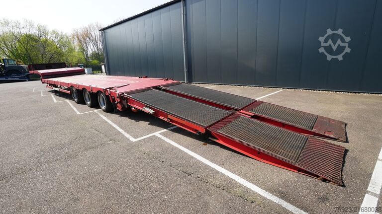 Semi low-loader Nooteboom MCO-48-03V 3 axle semi low loader extendable