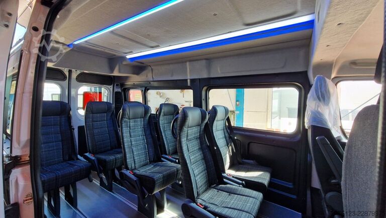 Kleinbus Opel Movano Mobility Airline Boden Rolli