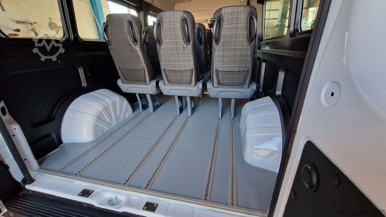 Kleinbus Opel Movano Mobility Airline Boden Rolli