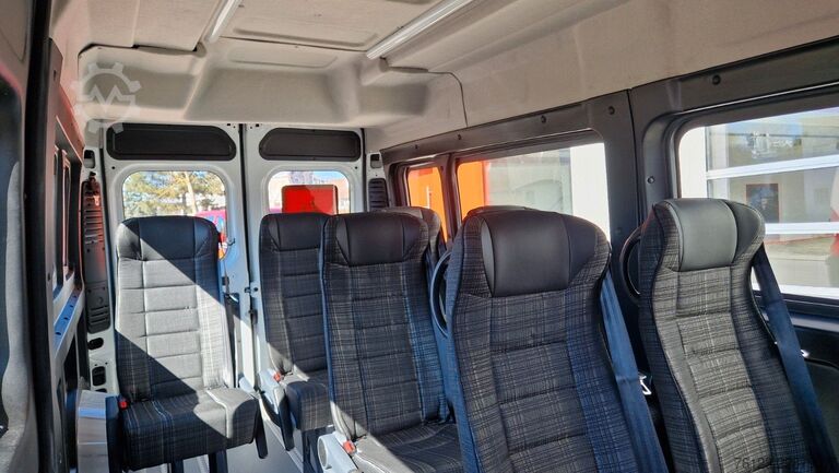 Kleinbus Opel Movano Mobility Airline Boden Rolli