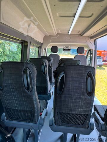 Kleinbus Opel Movano Mobility Airline Boden Rolli