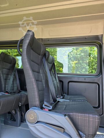 Kleinbus Opel Movano Mobility Airline Boden Rolli