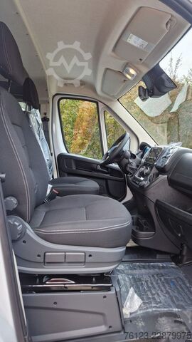 Kleinbus Opel Movano Mobility Airline Boden Rolli