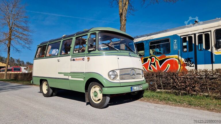 Kleinbus MERCEDES-BENZ O 319 Samba Schiebedach Klima