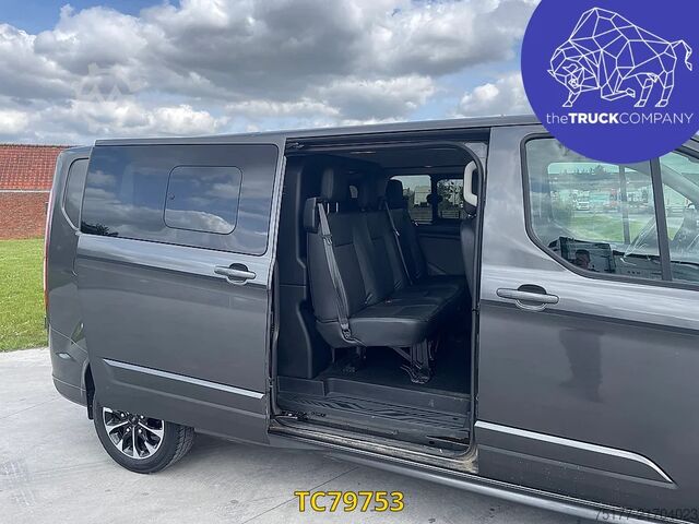 Passenger transportation Ford Transit Custom L2H1 5 - Places