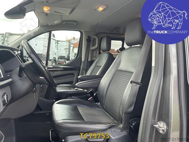 Passenger transportation Ford Transit Custom L2H1 5 - Places