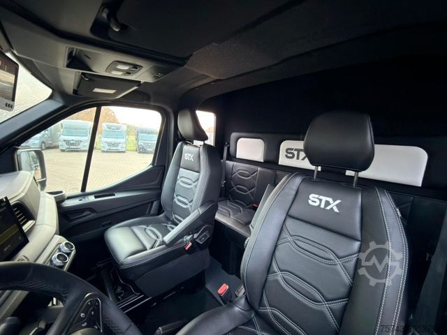 Viehtransporter RENAULT Master STX 5 Sitzer Haras ex. Lang Automatik