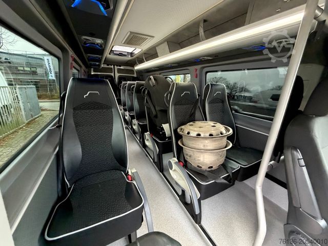 Minibus MAN TGE 5.180 20+3 2x Klima Heizung Kofferraum