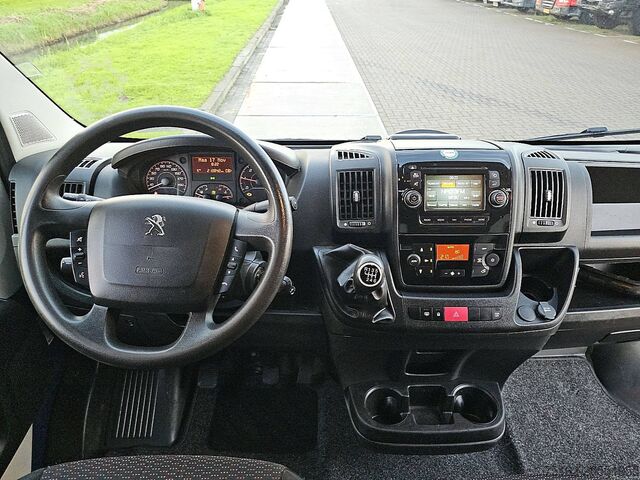 Hochdachkombi PEUGEOT BOXER 335 clima EURO6