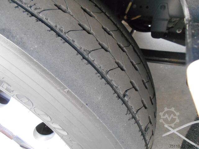 Standard tractor unit DAF XF 530 FT SUPER SPACE CAB