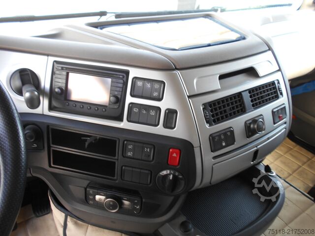 Standard tractor unit DAF XF 530 FT SUPER SPACE CAB