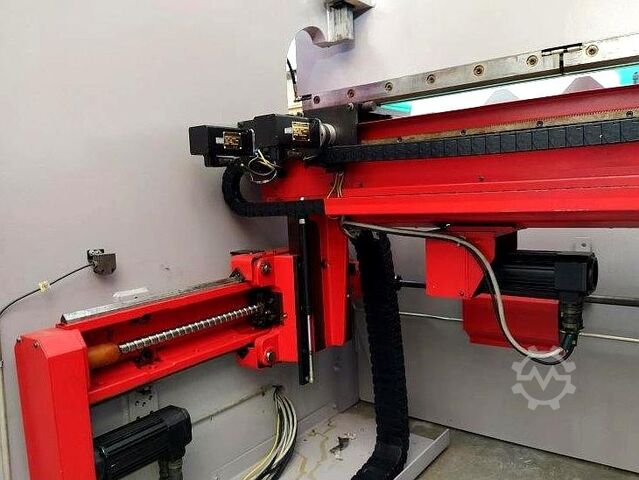 Press brake Beyeler PR 10