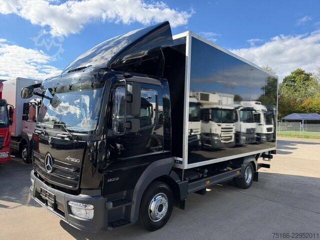 Kühltransporter MERCEDES-BENZ ATEGO 823 / 923 L Kühlkoffer 5 m LBW 1,5 to.*TK