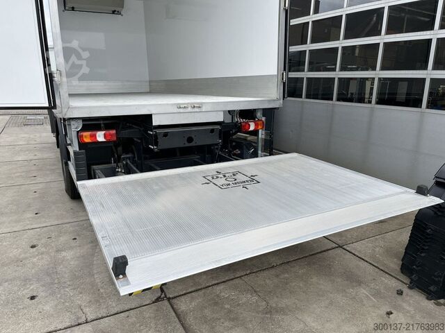 Refrigerated/frozen transport Mercedes-Benz Atego 1725 4x4 Refrigerator Truck