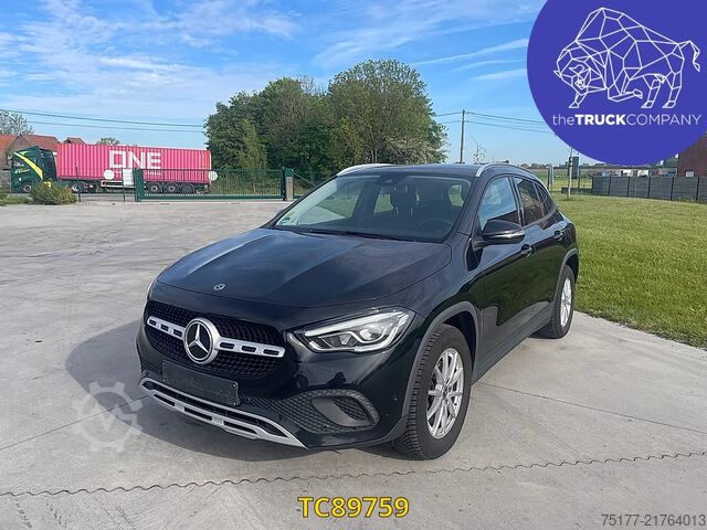 Mercedes-Benz GLA 200 D Mercedes-Benz GLA 200 D