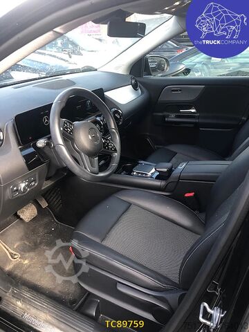 Mercedes-Benz GLA 200 D Mercedes-Benz GLA 200 D