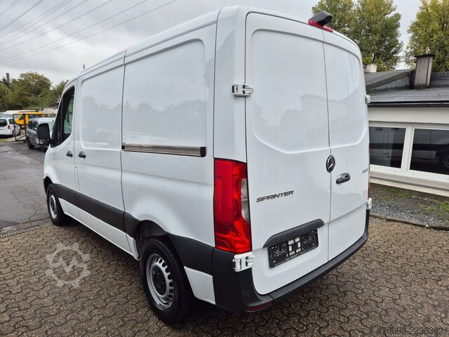 Panel van MERCEDES-BENZ Sprinter 211 Kasten*L1/H1*Klima*3 Sitzer*