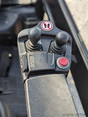 TDL201 FORKLIFT TRUCK EP TDL201