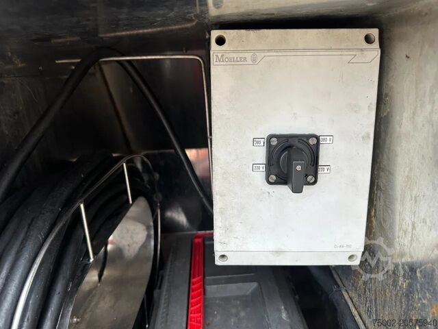 Lebensmitteltanker Feldbinder LEVENSMIDDELEN / FOOD / LEBENSMITTEL / 33.500L ...