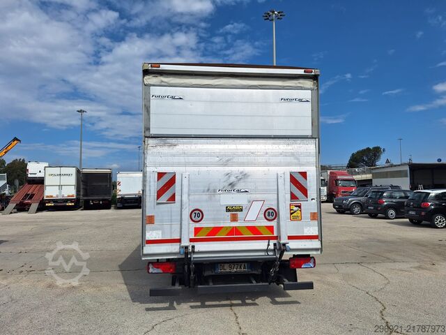 Transporter mit Koffer MAN TGL 8.150N