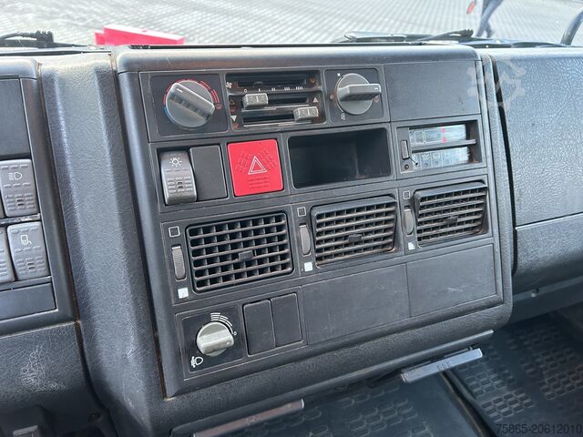 Box body Iveco EuroCargo 80E15 / Double Cab / Manual / 427 dkm...