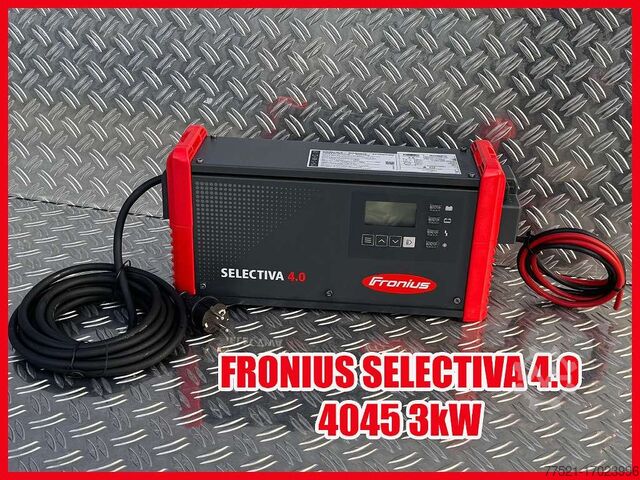 Charger ** FRONIUS ** SELECTIVA 4045 3Kw ** ** STAPLER LADEGERÄT ** TOP ZUSTAND **