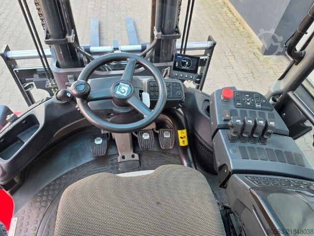 Electric 4-wheel forklift Kalmar ECG80-6