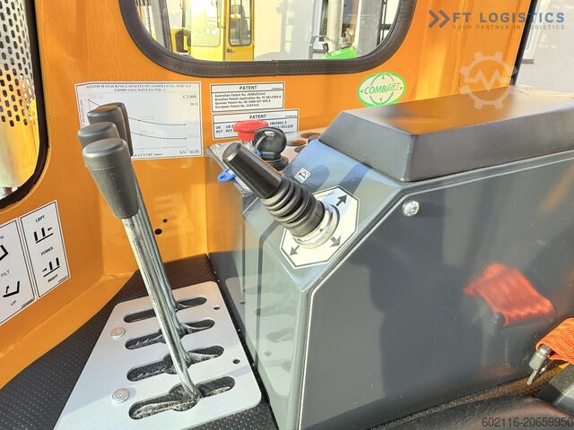 Four-way forklift Combilift C3000 GAS DUPLEX 4500 FREE LIFT CABIN