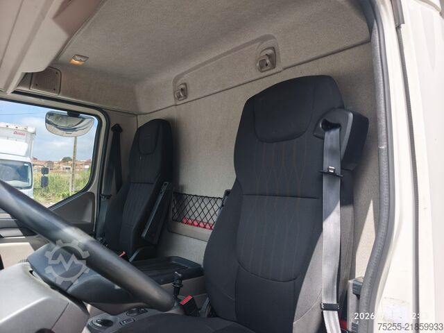 Flatbed truck with tarp DAF 18.290 LF EURO 6