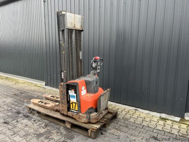 Stand-on stacker BT SWE120L