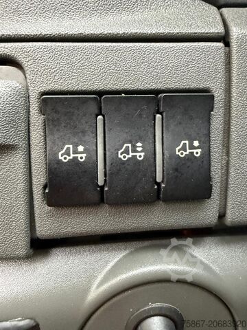 Lkw mit Festaufbau Iveco DAILY 35S15