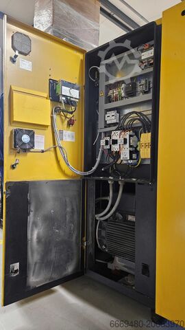 Kaeser Schraubenkompressor mit Trockner KAESER CSD 102