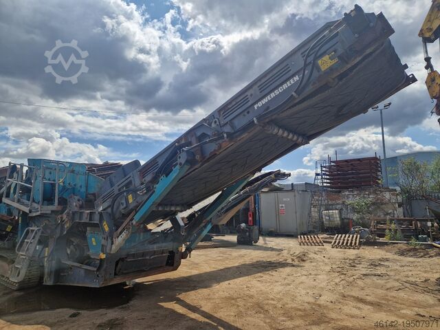 Tracked Screening Plant Powerscreen Warrior 1400X