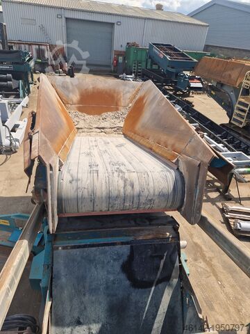 Tracked Screening Plant Powerscreen Warrior 1400X