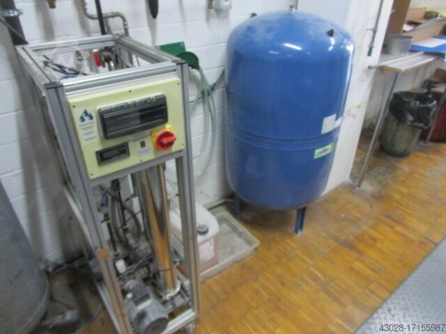 KOMPRESSOR MIT OSMOSEVORRICHTUNG & TANK FAM BABY STAR Cat.1