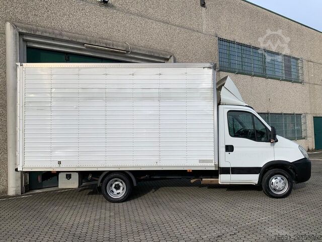 Panel van Iveco Daily 35C14 con Furgone in Lega 4,50 mt.