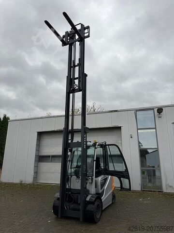 Elektro-4-Rad-Gabelstapler Still RX60-35 / 600