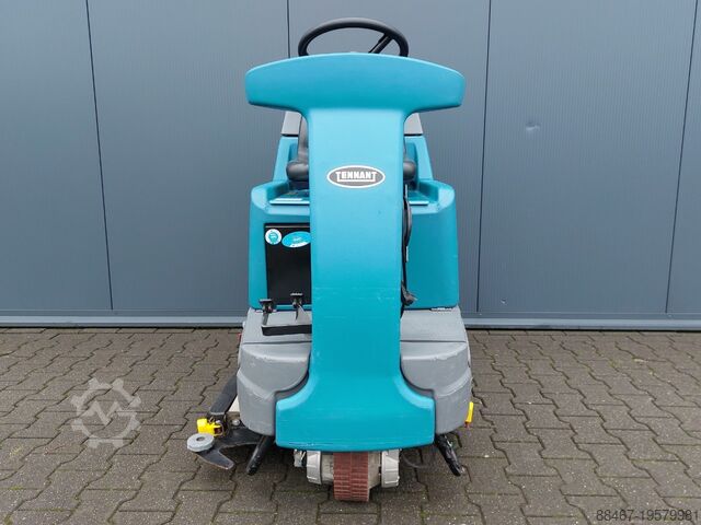 Scrubber Tennant T7+
