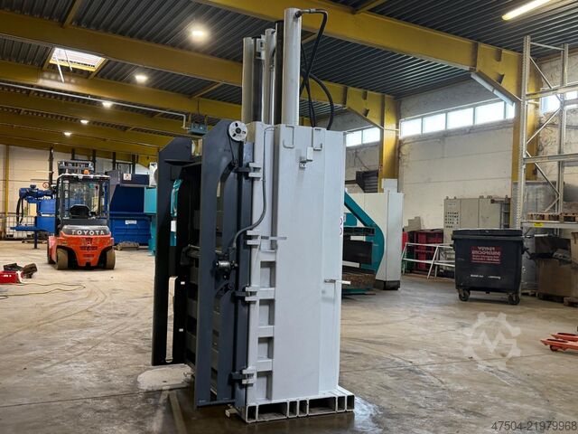 Bale press HSM V-Press 860 Plus