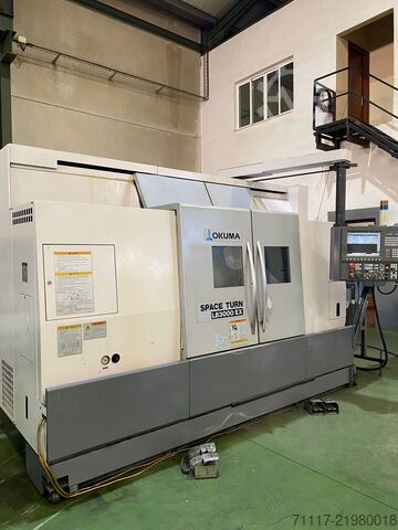 CNC lathe Okuma LB 3000 MY