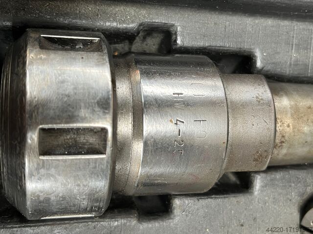 Collet chuck device Horma 