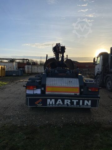 Ampirol chassis trailer with crane Lecitrailer U38